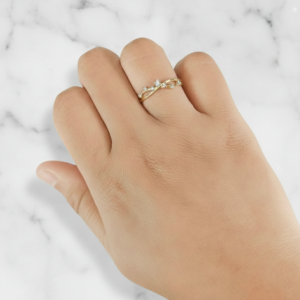 Elegant Twisted Gold Ring